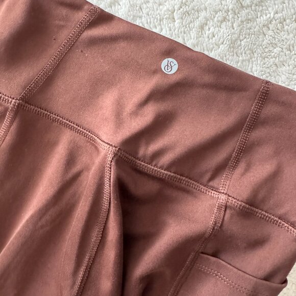 Victoria's Secret VSX Essential High-Rise Pocket Leggings 25" (XS/Short) - Picture 9 of 10